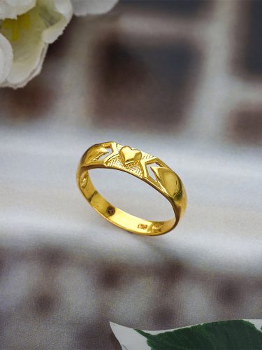 Heart-Motif-Gold-Band-–-RNCL0509-S358