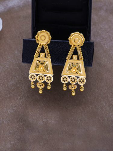 earing-22g1-390x520
